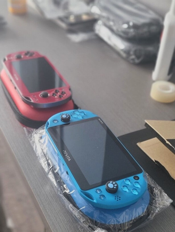 PlayStation Vita 2000 MODDED